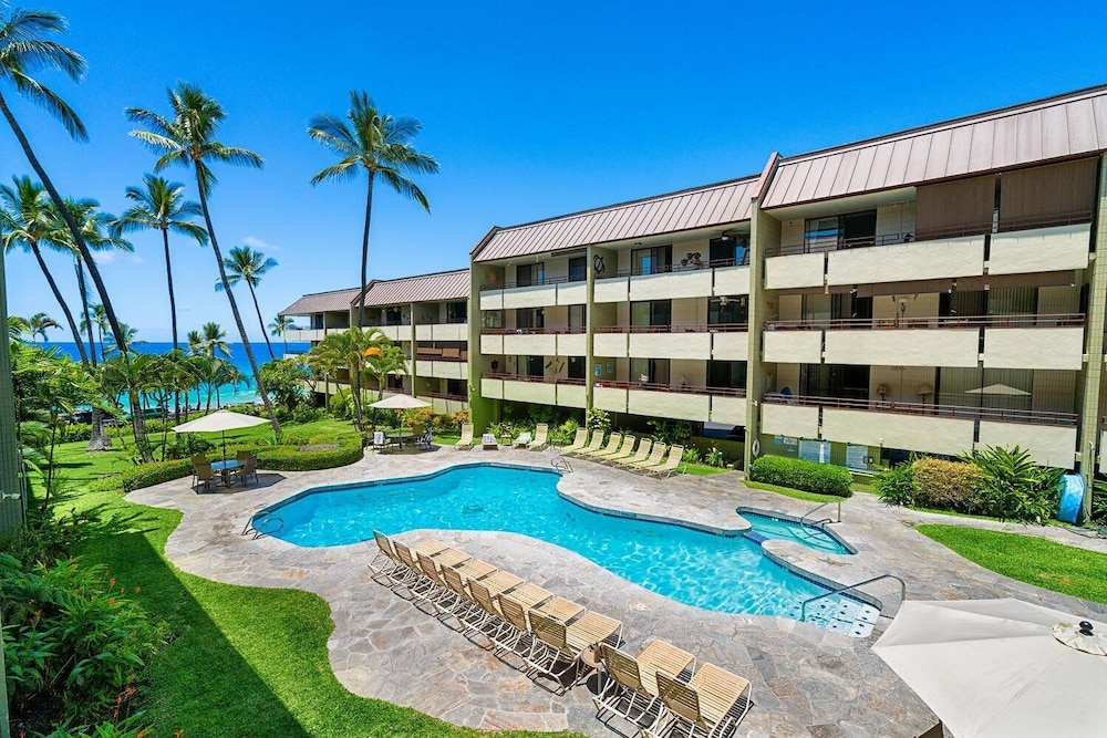 Complete Remodel - Ocean & Mountain Views - Concierge - Walk to Magic Sands - Vrkcv