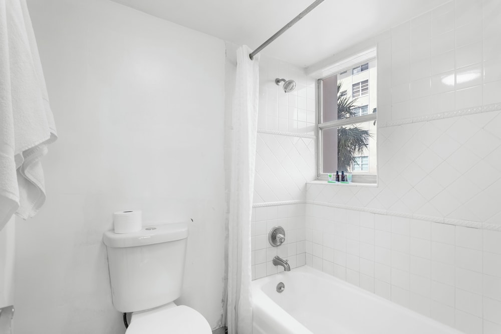 Bay Harbor Sunset Apt 3A