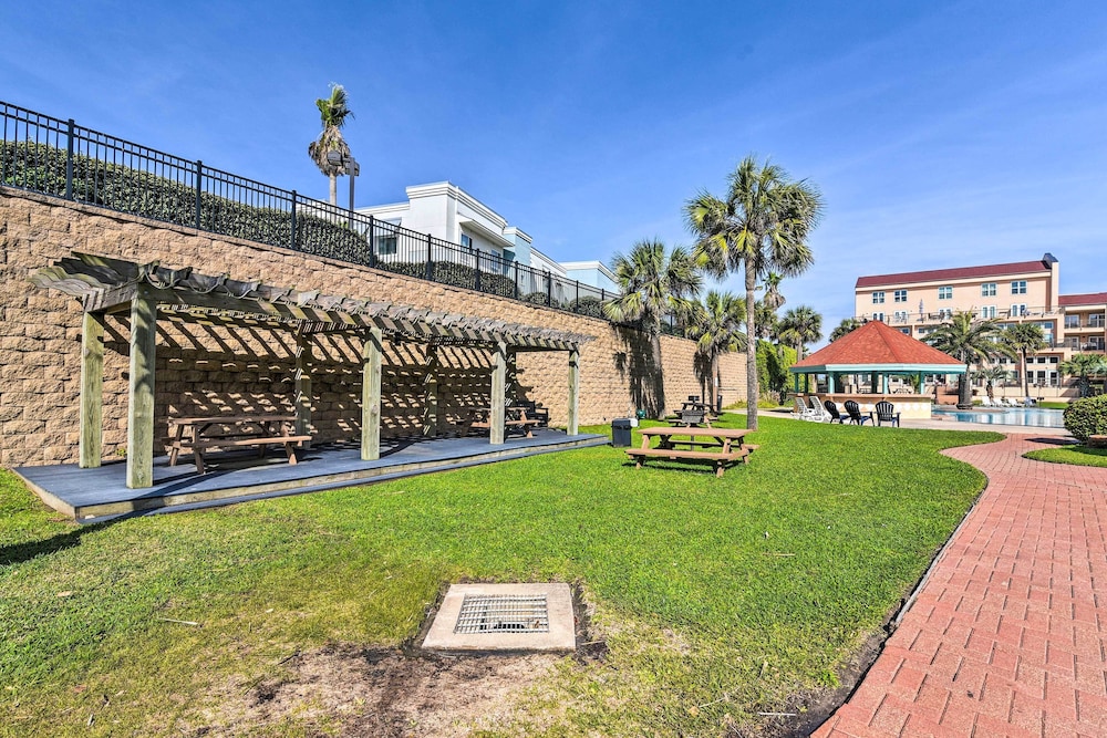 Across From Beach: Resort-style Galveston Condo