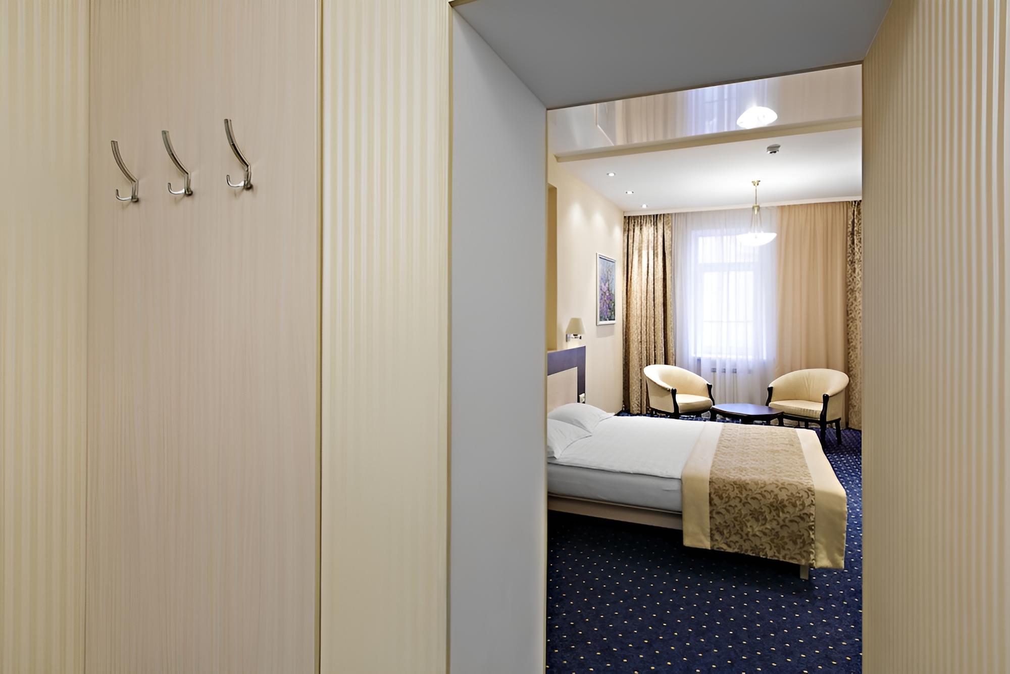 Metropol Hotel