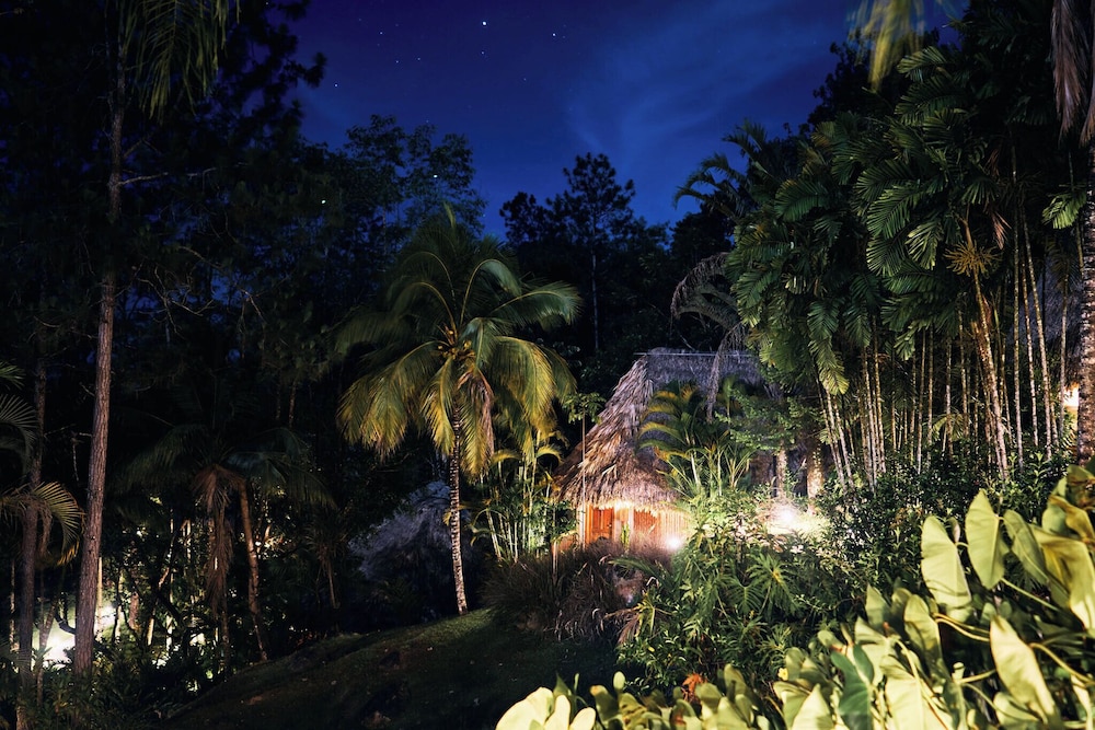 Blancaneaux Lodge by Francis Ford Coppola