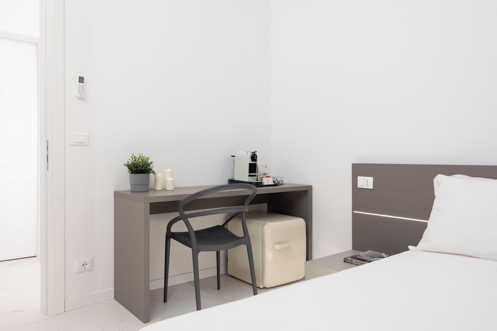 Excelsior Station Suite
