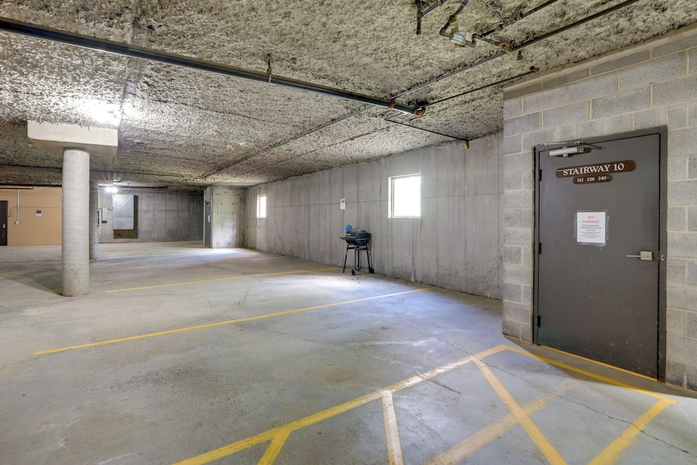 Ski-in/ski-out Brian Head Condo w/ Pool Access! view 5