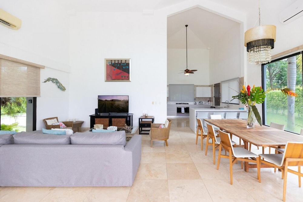 Villa Encanto by Acomodo