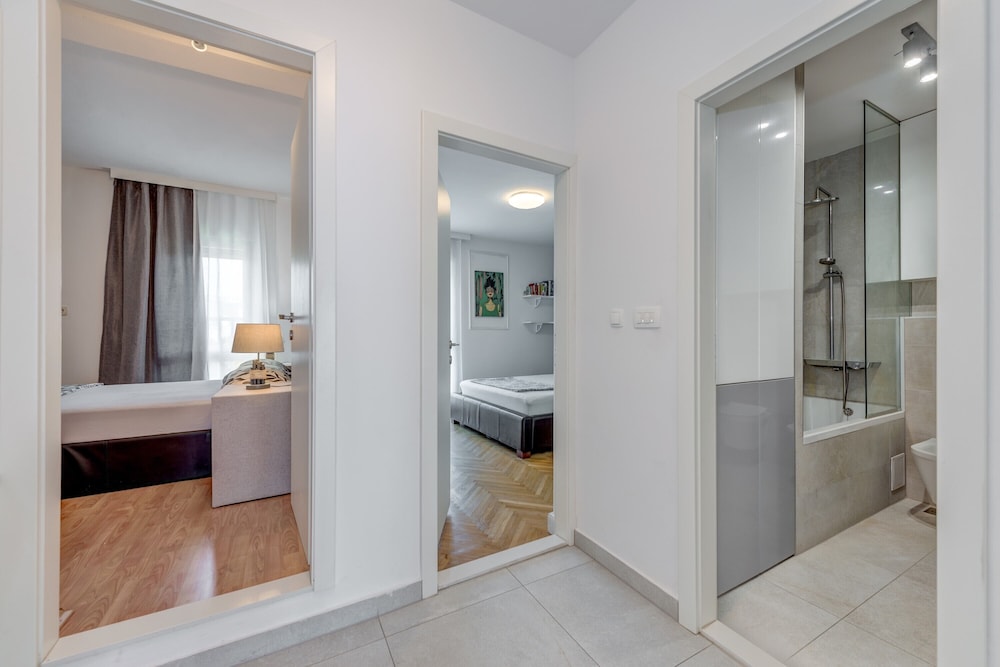 Modern apartment Marija with the balcony and the sea view