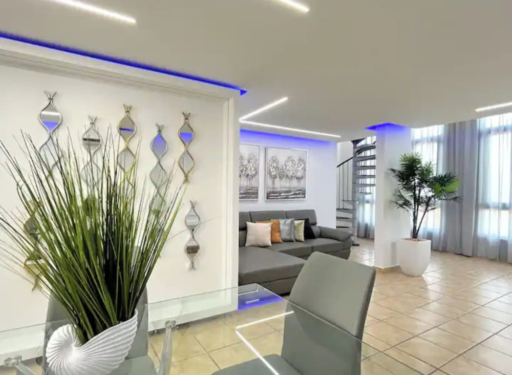 Beachside Adventure Suites - Property Image 17