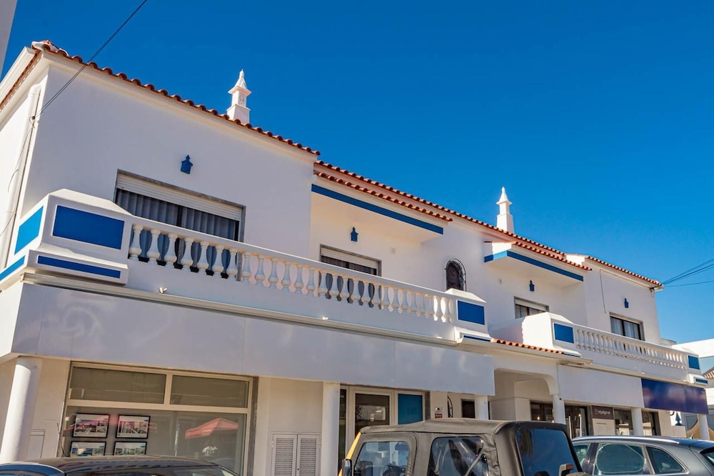 Seaside Charm in Gale - 2 Bedroom W/big Terrace