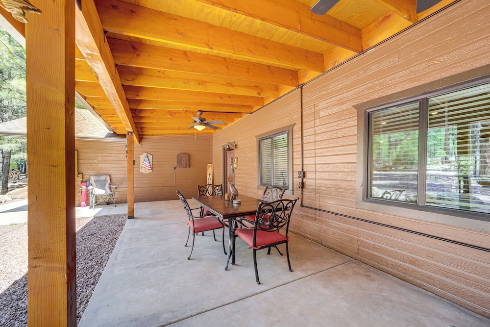 Fire Pit + Trail Access: Spacious Happy Jack Cabin