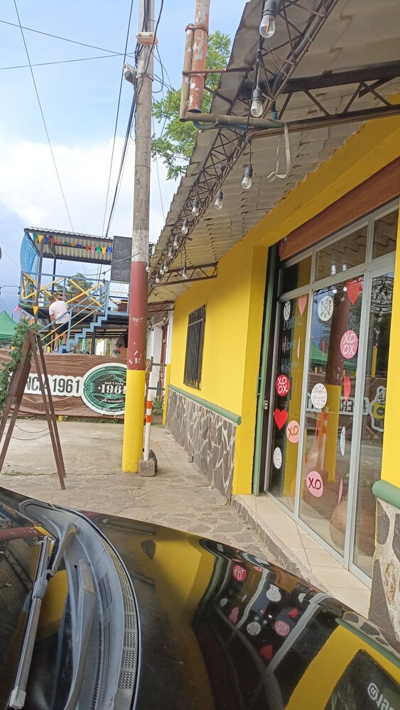 1961 Los Naranjos Hostal