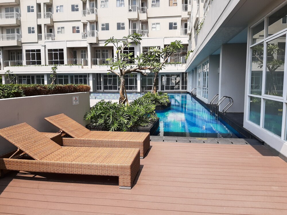 Good Studio Room at Bintaro Icon Apartment