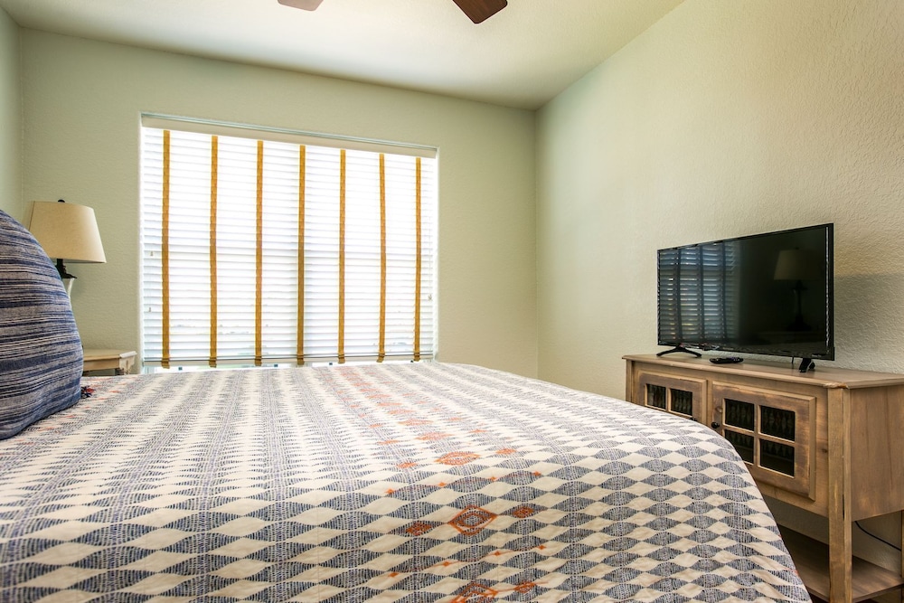 Margaritaville on the Bay by Ryson Vacation Rentals