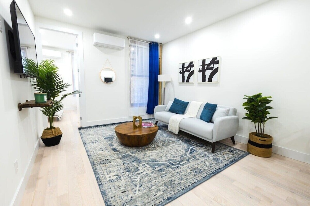 317 UES Apartments