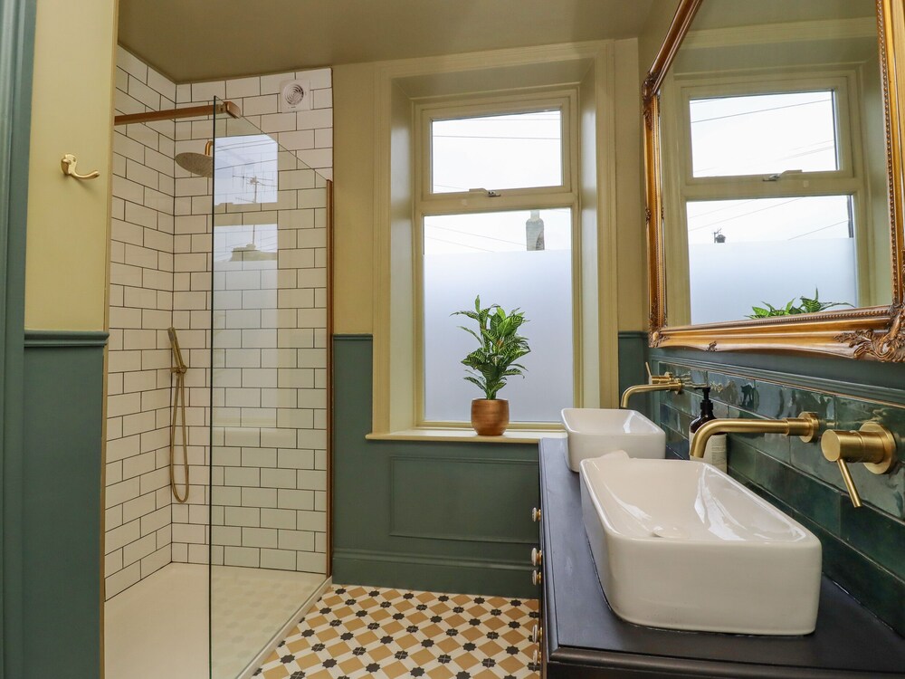No 47, Haworth