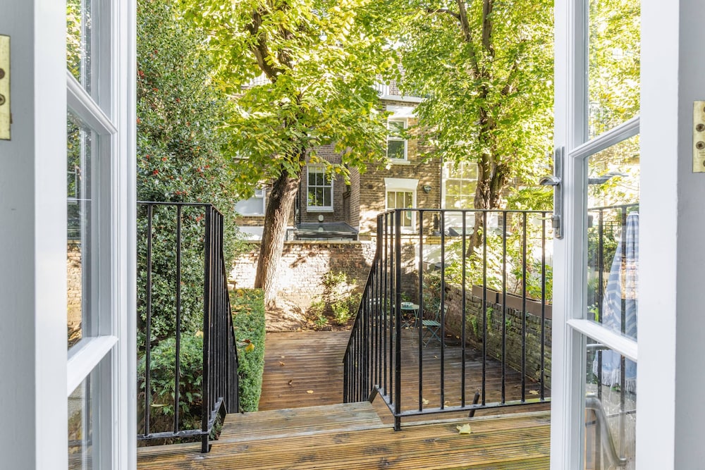 Edith Grove Viii by Onefinestay