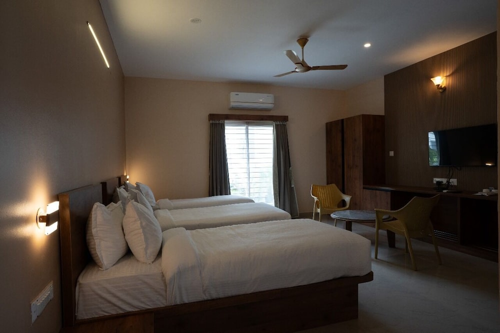 MSB Silver Spring Resort