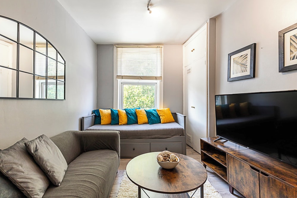 Stylish City Retreat