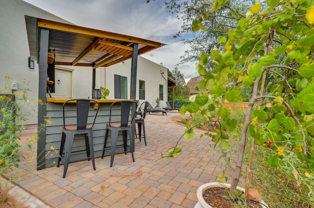 Sedona Retreat w/ Patio, Bar & Swim Spa! view 4