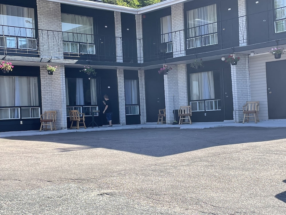 Motel du Rosier