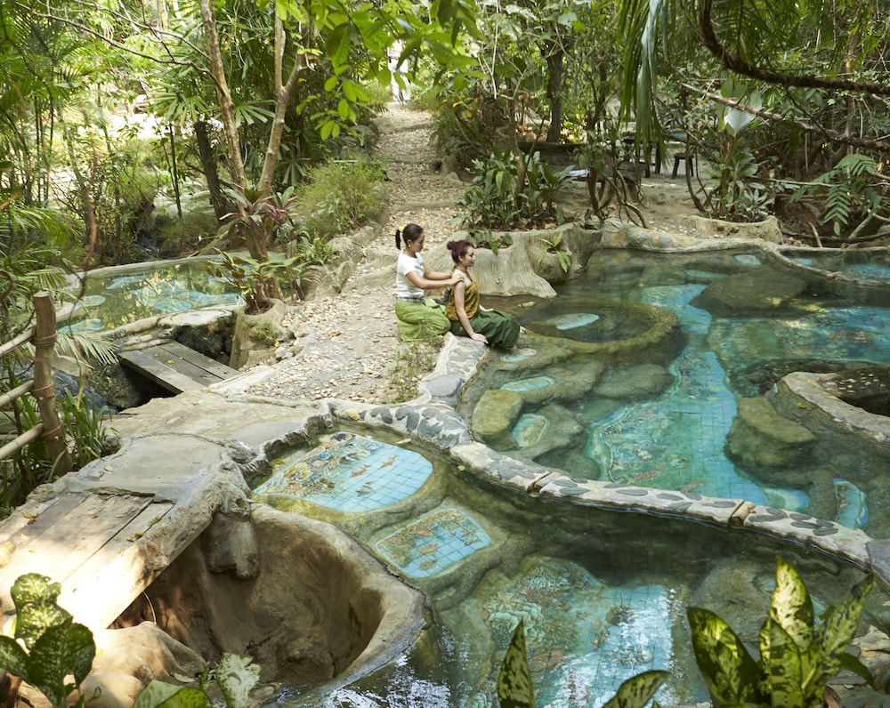 Wareerak Hot Spring & Wellness