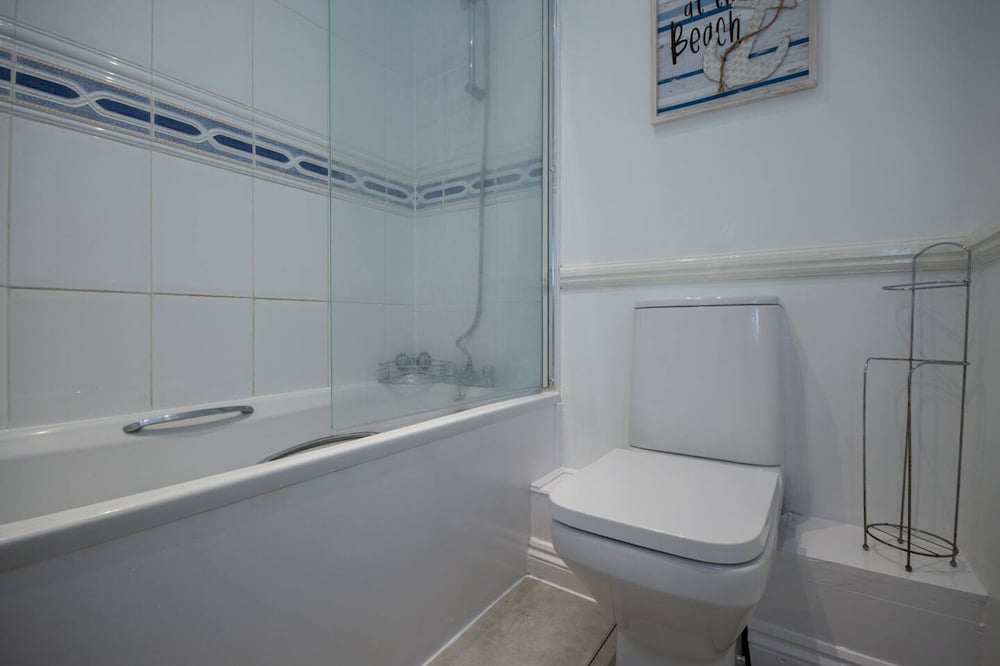 in Bournemouth With 2 Bedrooms and 1 Bathrooms