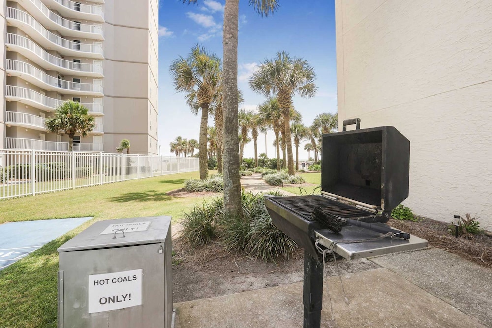 Seaside Beach 5417- Two Bedrooms Waterfront Condo With Pool Sauna Amazing Ocean View Balcony