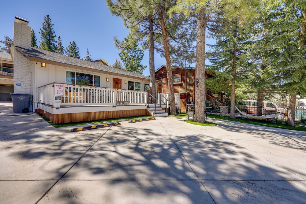 Walk to Big Bear Marina: Modern Home w/ Hot Tub!