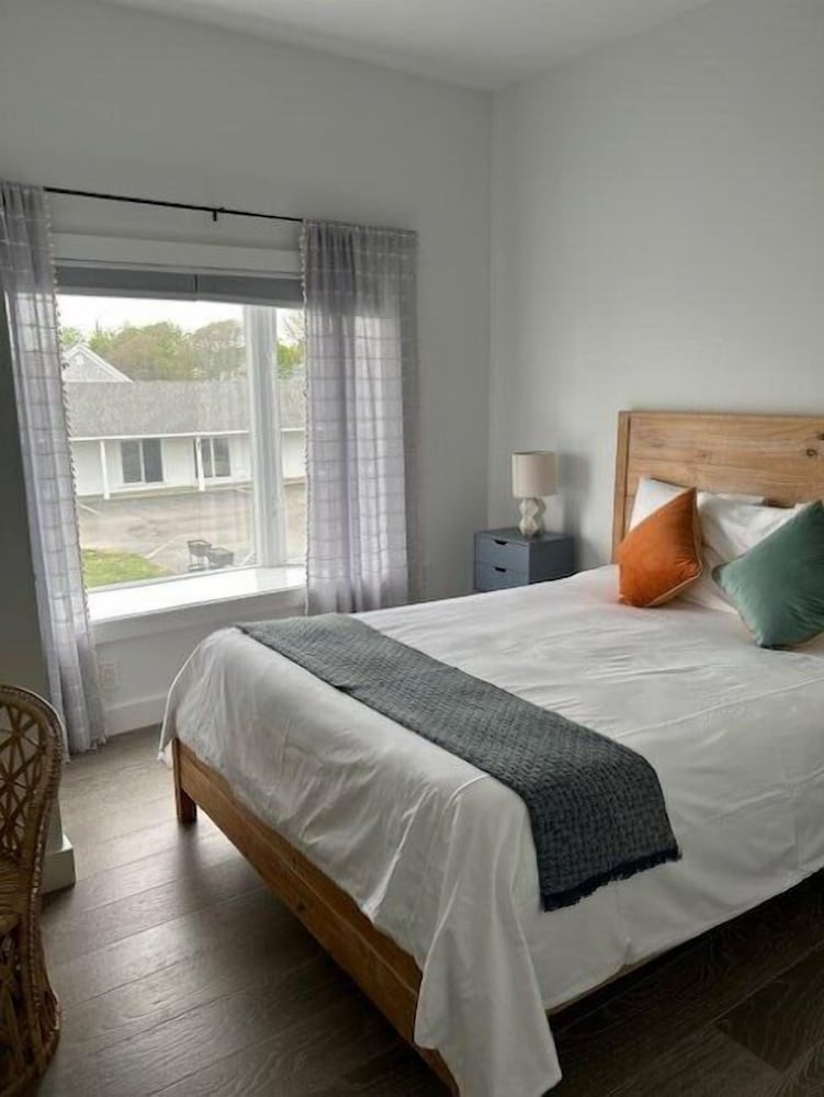 Sea Latch Inn