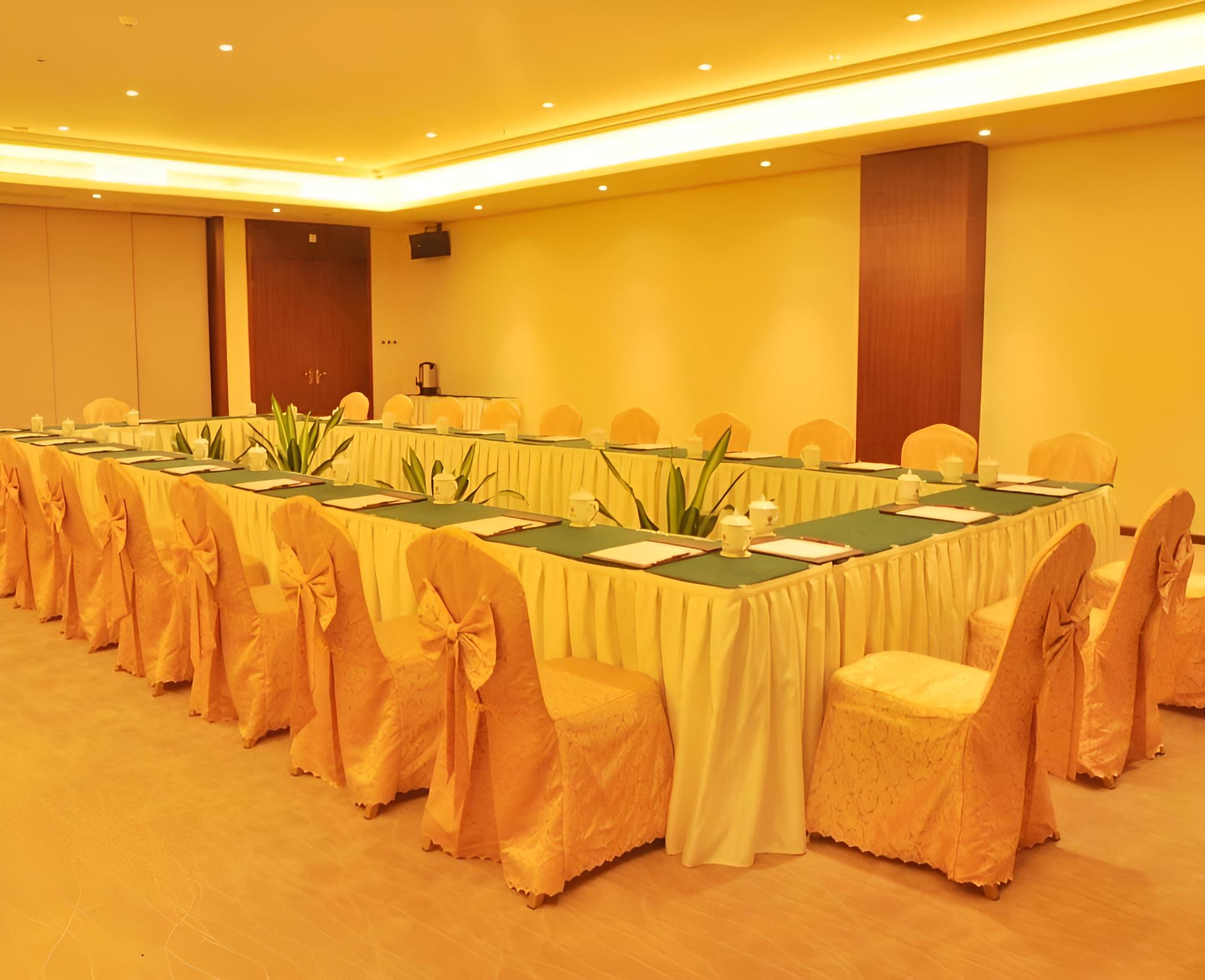 Aoyuan Health City Hotel