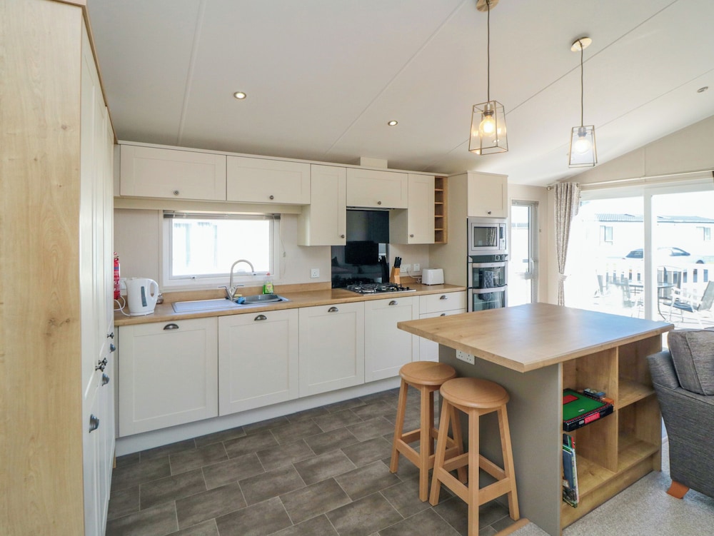 28 Finch
