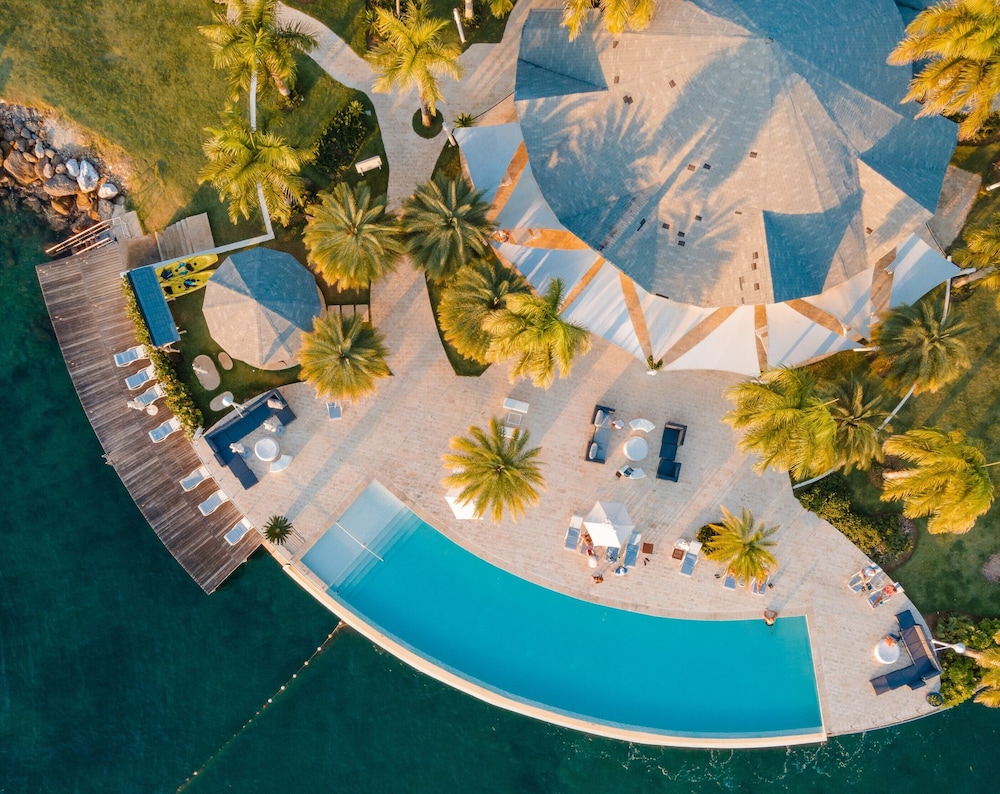 Hotel Bannister by Mint - Image 1