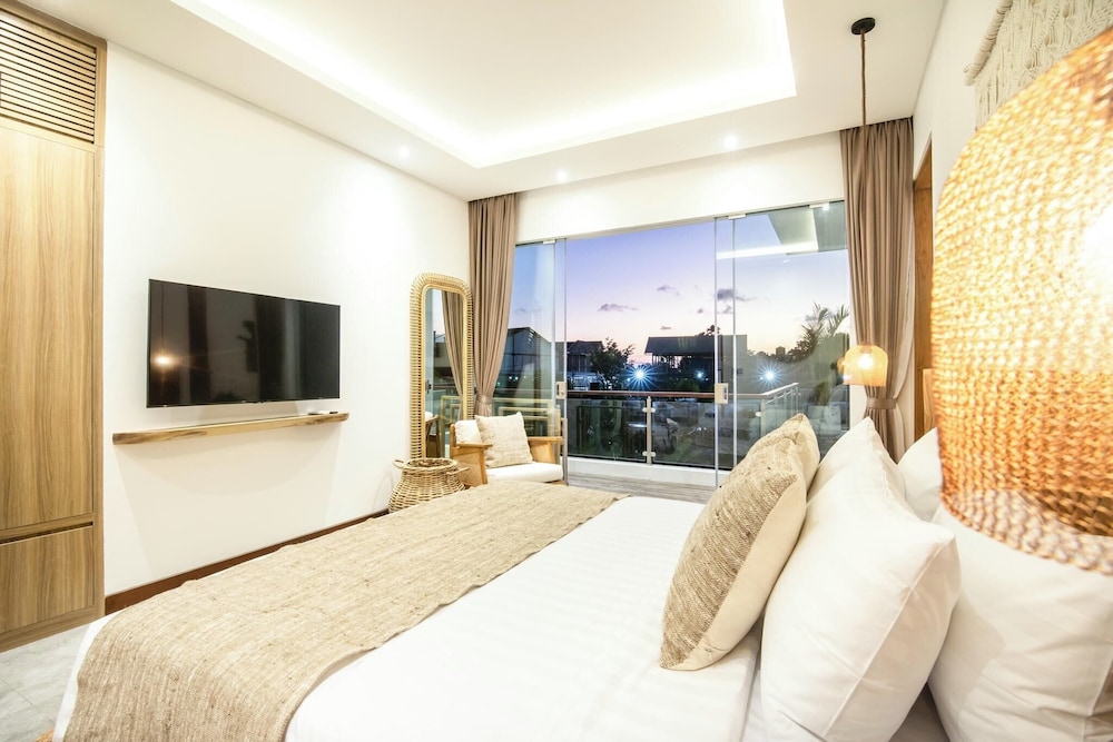 Brand New 4br Villa 400 to Finns Canggu