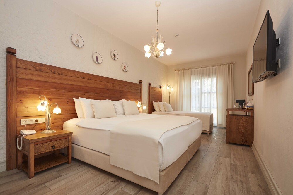 AlaBora Otel - Alaçatı - Image 46