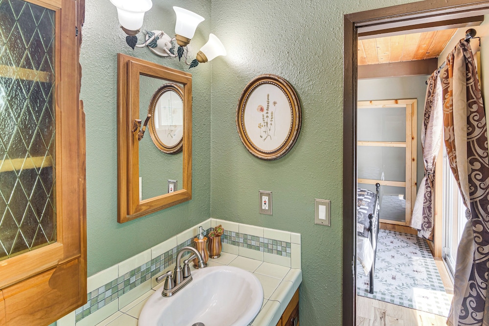 The Storybook Cottage: Every Stay Tells a Story!
