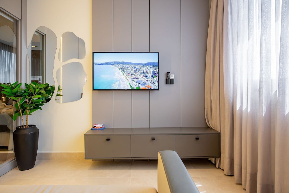 Elegance Residence