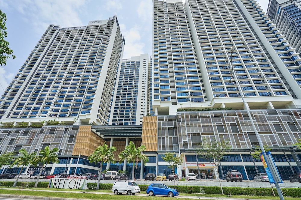 OYO Home 44001 Elegant Studio Setia Alam Trefoil photo 7