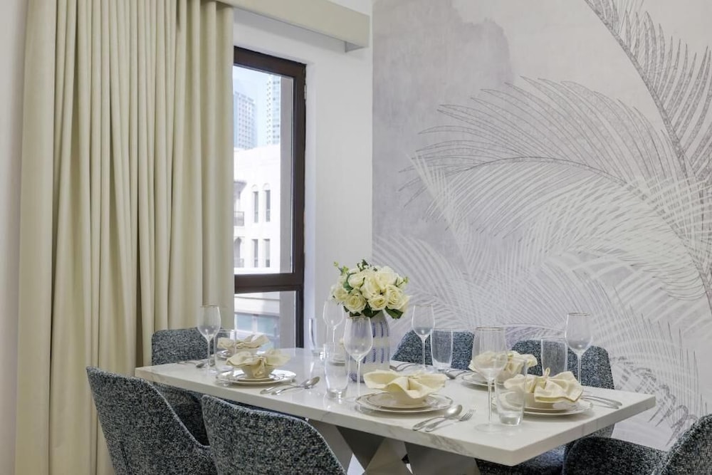 Durrani Homes Zafran Luxe Stay Iconic Burj View