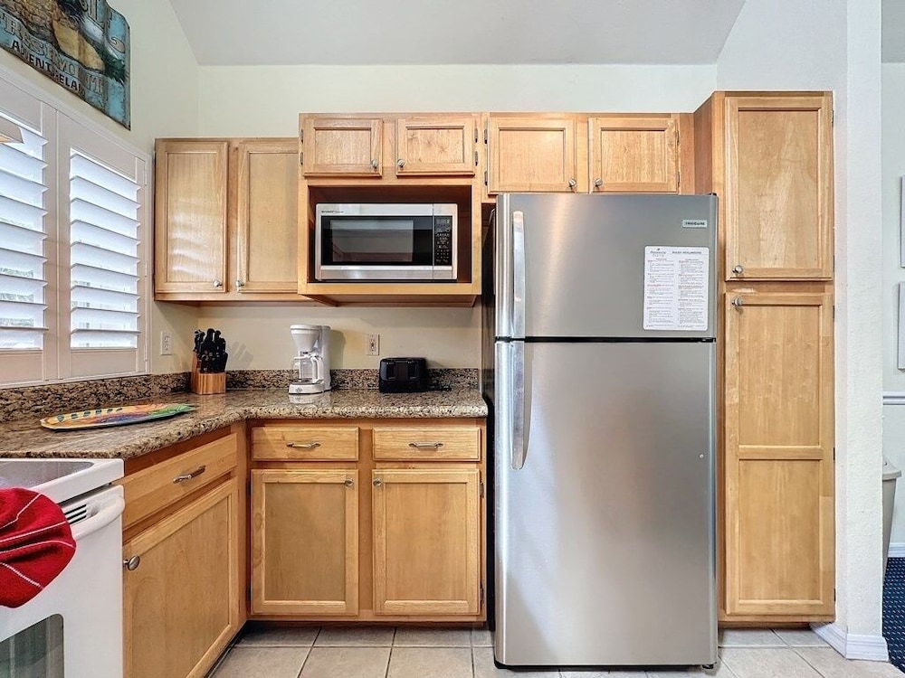 Two Bedroom Condo in Kissimmee near Disney 2 Condo