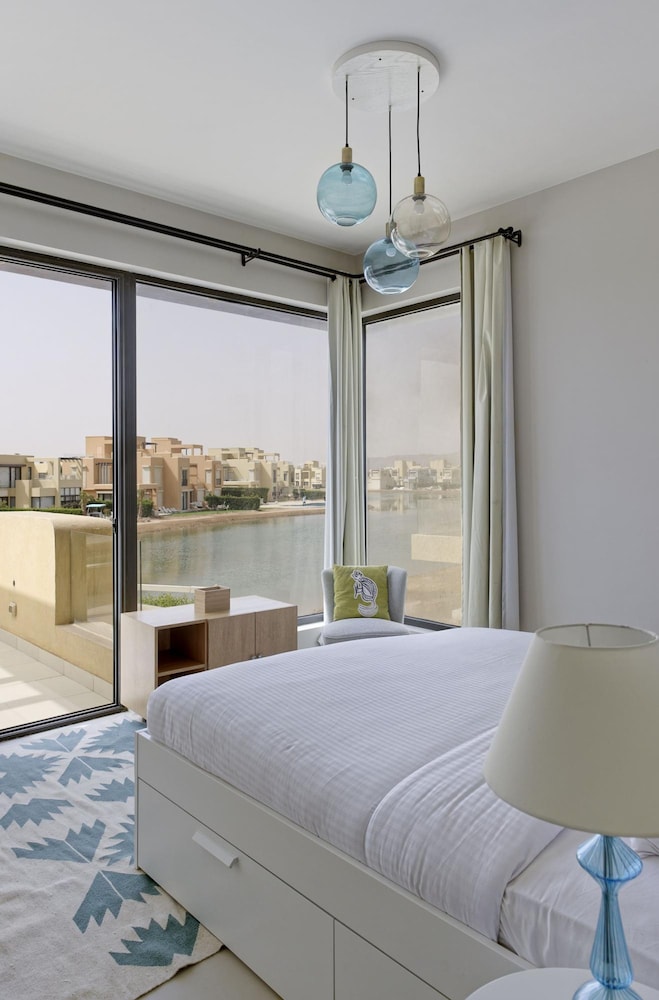 Vesta - Luxury Villa - 4BR - Tawila