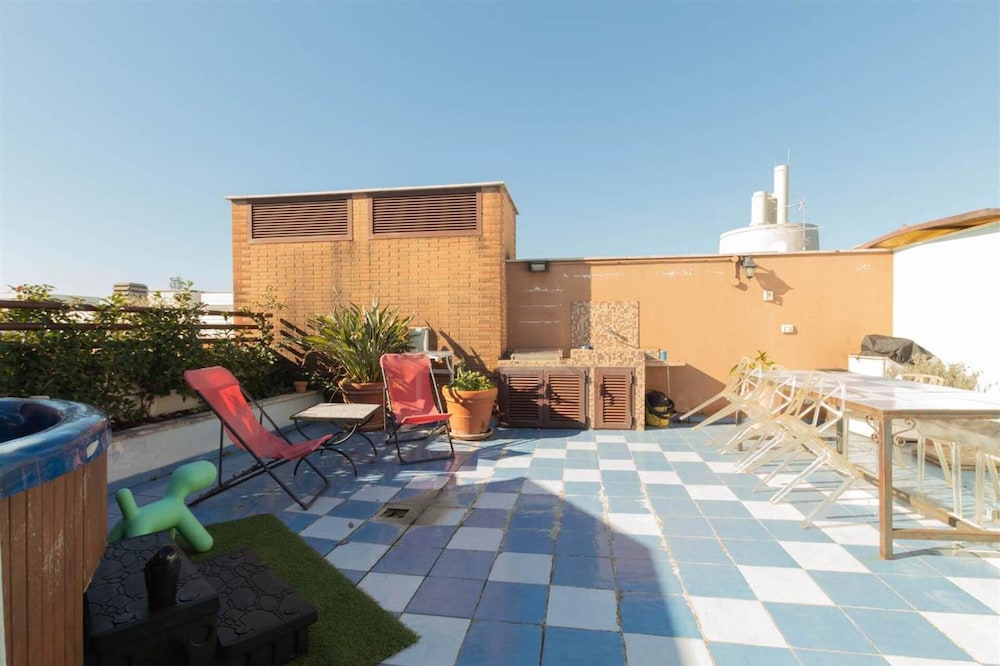 Beautiful 1-bed Apartment in Roma