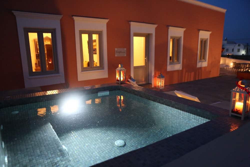 Nomikos Mansion