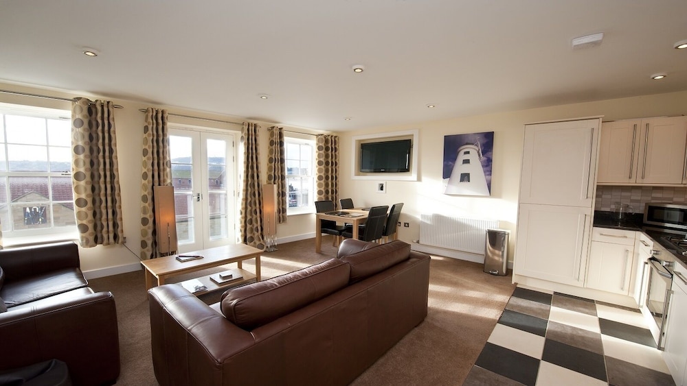 Harbourside Apartments