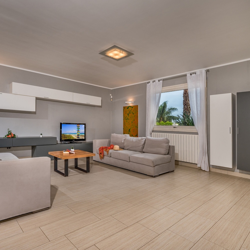 Villa Jacqueline con Piscina Privata 8 Posti Letto