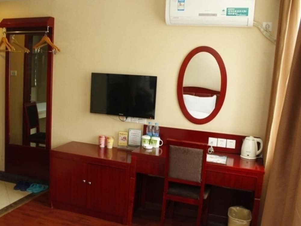 GreenTree Alliance ShiYan Middle BeiJing Road Jinling International Hotel