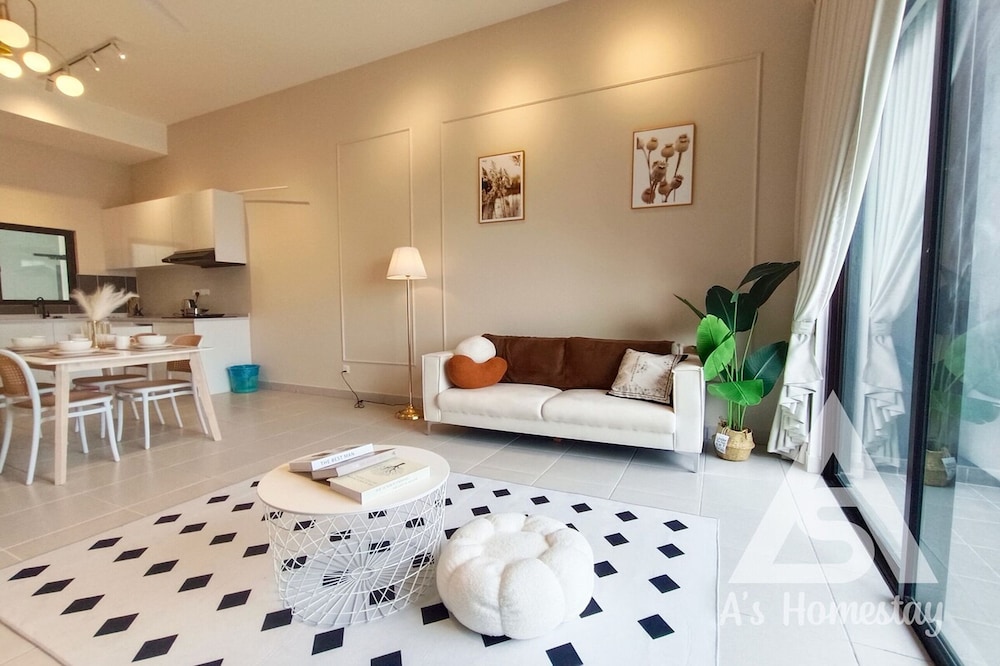 Netizen Cheras Residence by Emily in Town