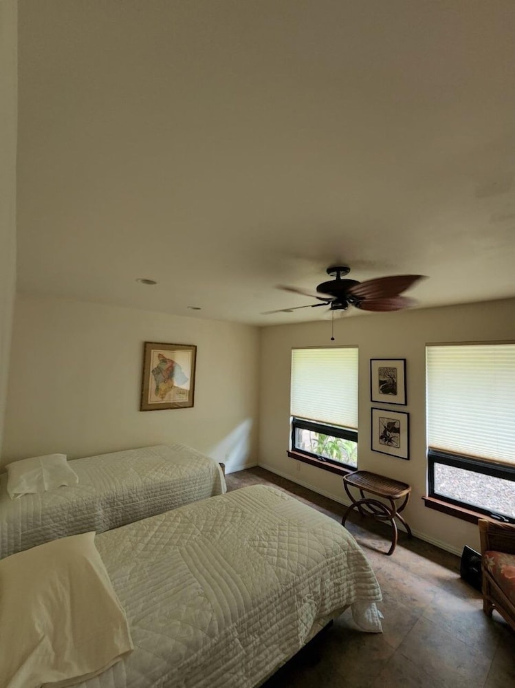 Kohala Estate Home 3 Bedroom Estate by RedAwning