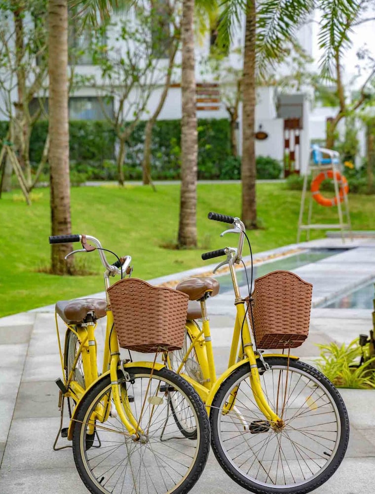 Aqua Vista Hoi An Beachfront Villas