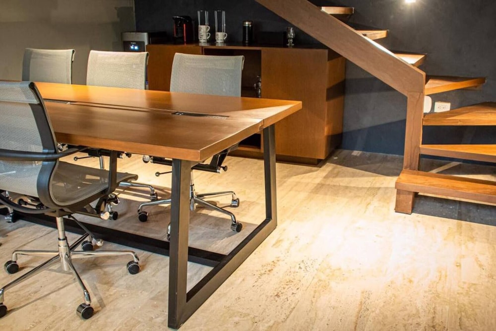 meeting & event spaces