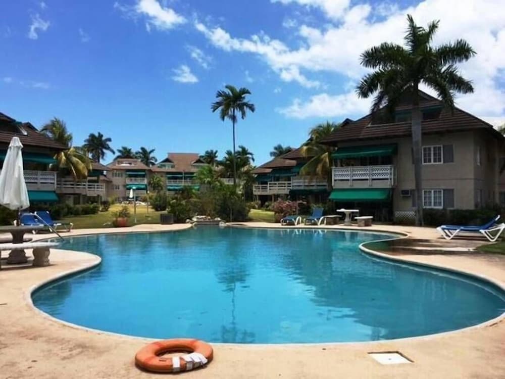Bay Pointe Freeport 1BD Apartment OLR