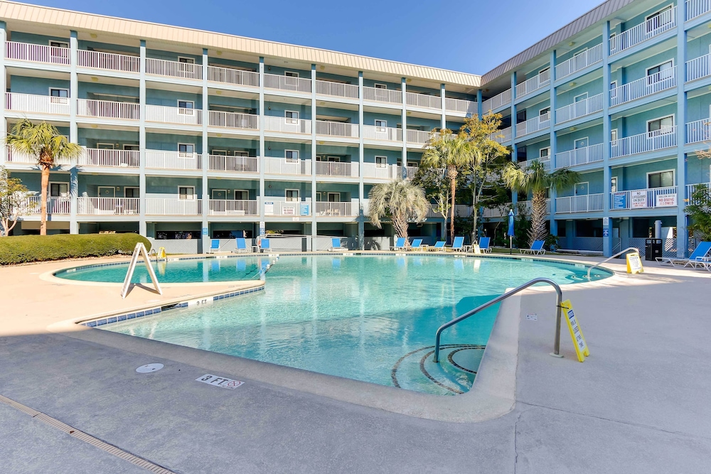'wright by the Beach': Hilton Head Condo w/ Perks
