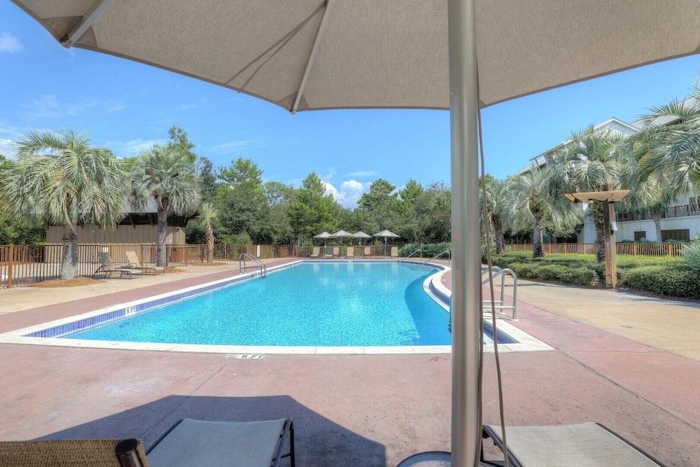 Smurf Mountain by Avantstay Private Beach + Pool Redfish Village